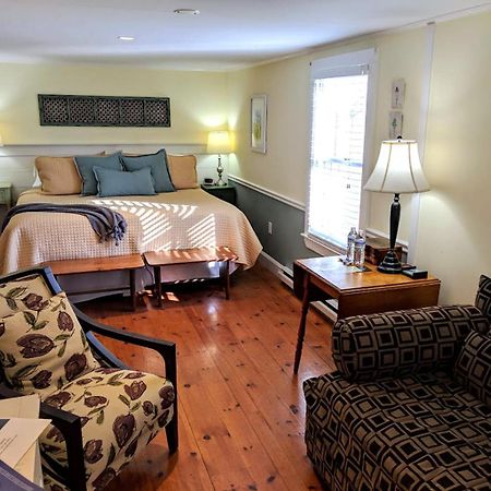 Elms Of Camden Bed & Breakfast ภายนอก รูปภาพ
