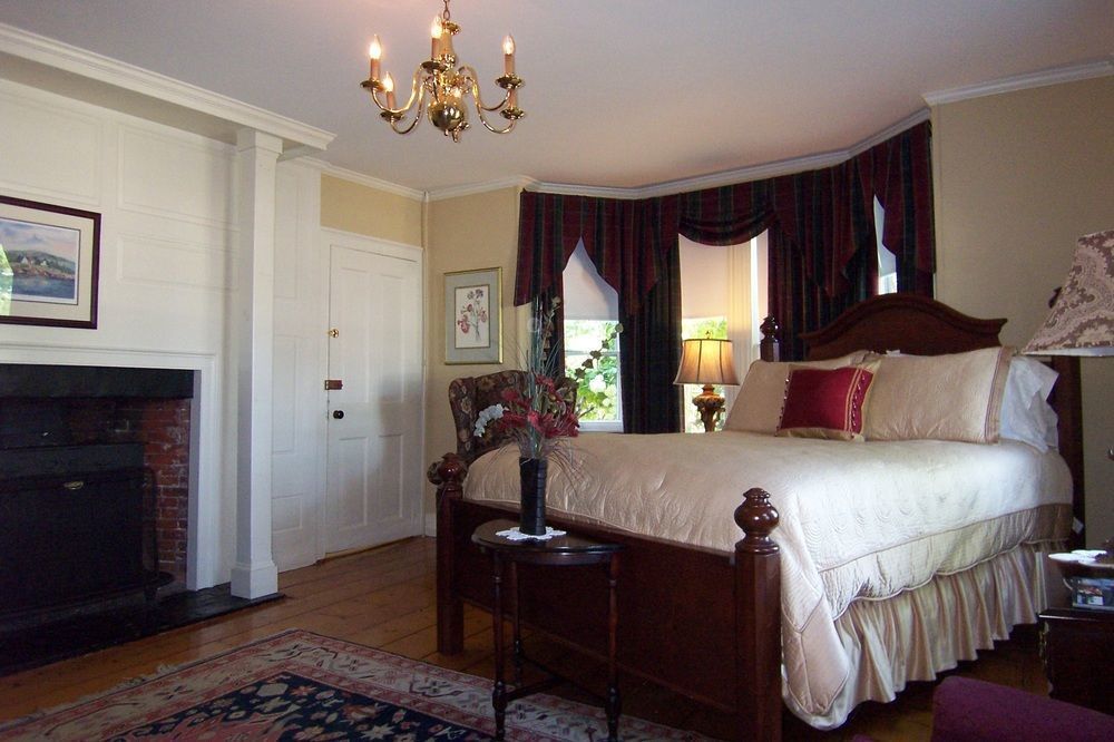 Elms Of Camden Bed & Breakfast ภายนอก รูปภาพ