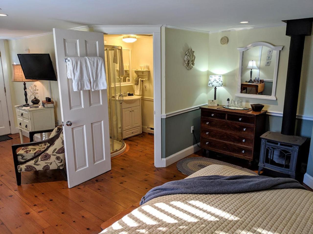 Elms Of Camden Bed & Breakfast ภายนอก รูปภาพ
