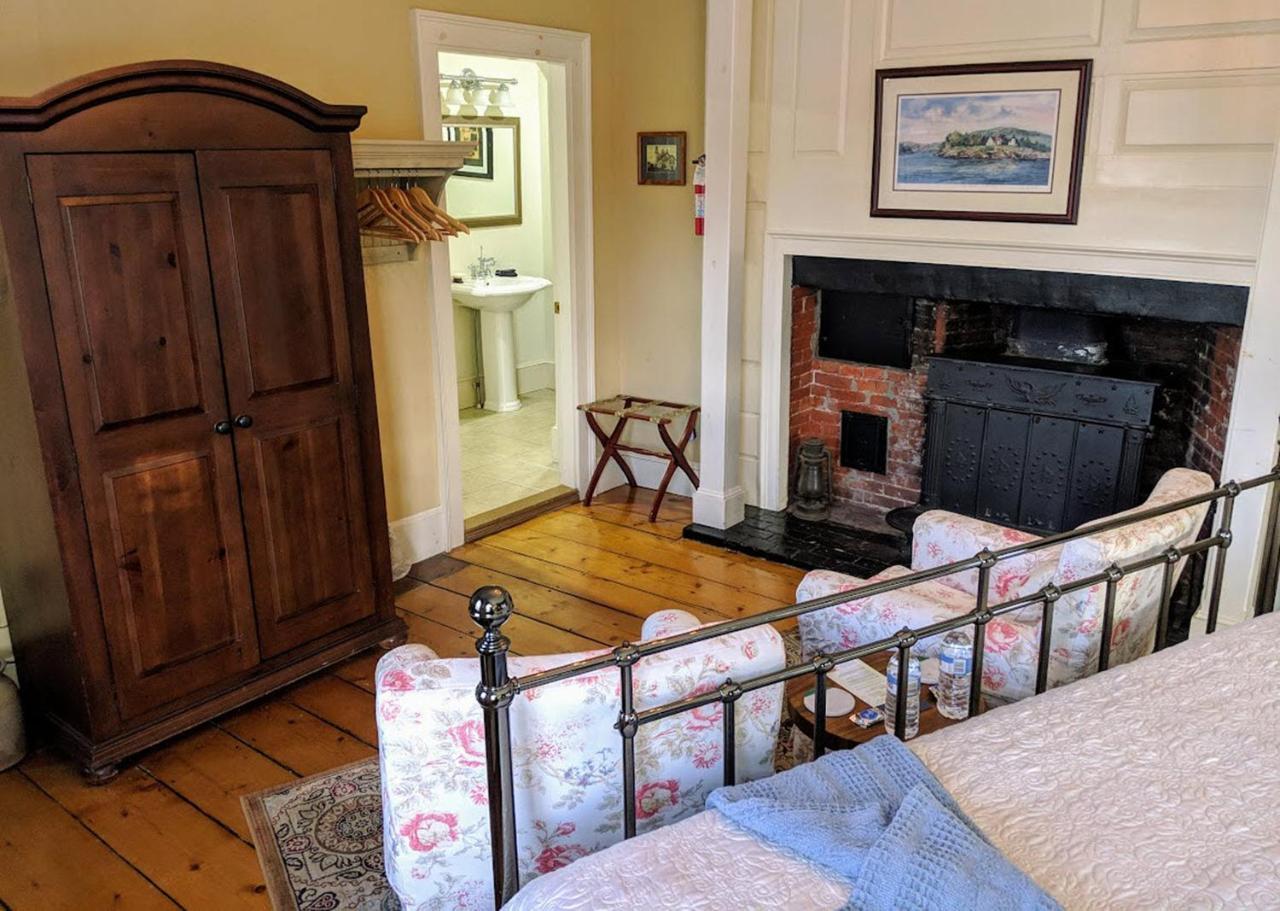 Elms Of Camden Bed & Breakfast ภายนอก รูปภาพ