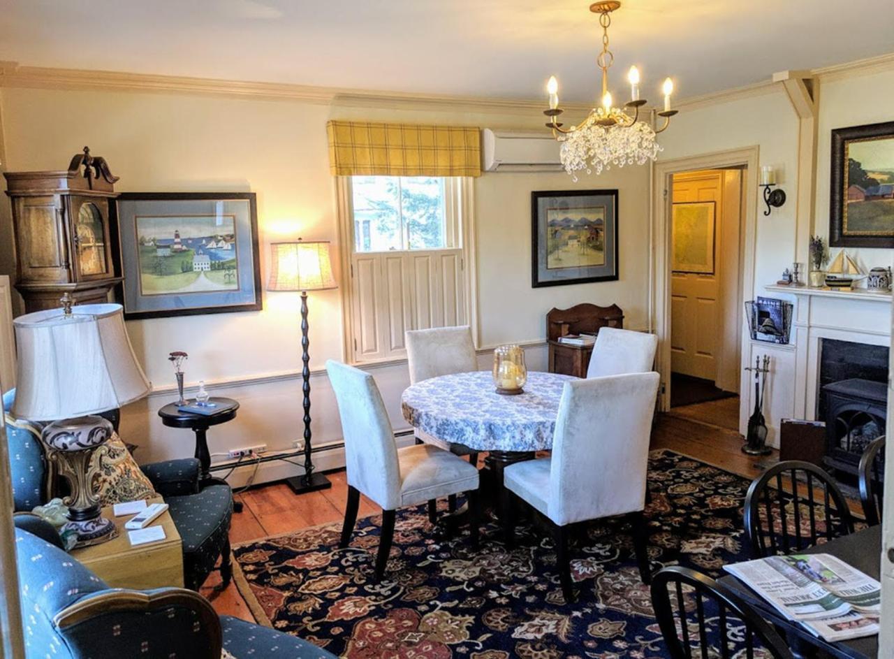 Elms Of Camden Bed & Breakfast ภายนอก รูปภาพ