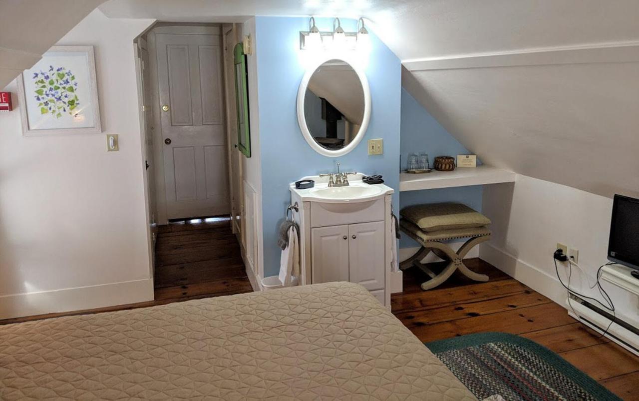 Elms Of Camden Bed & Breakfast ภายนอก รูปภาพ